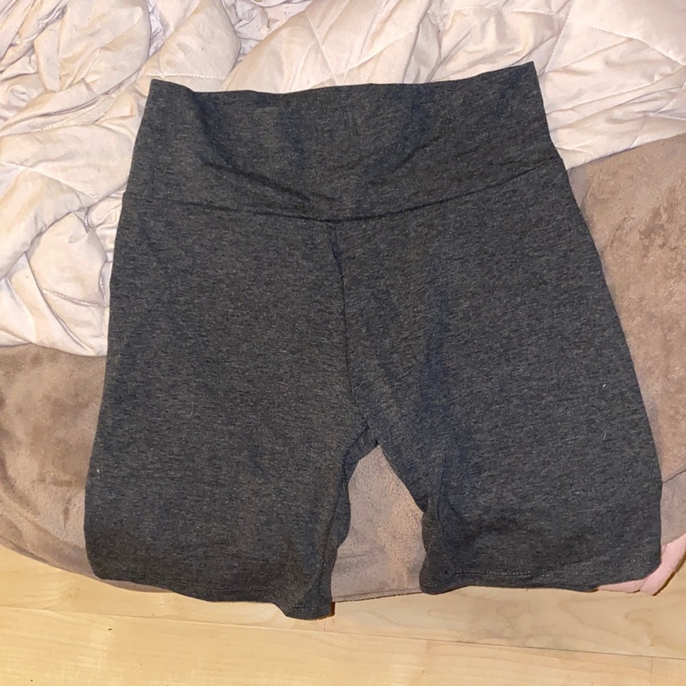 NWT biker shorts TILLYS